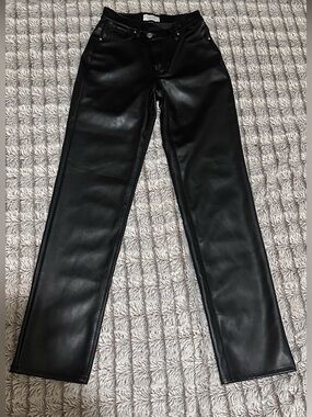 PacSun Black Faux Leather Pants Stretch Dad Jeans with Belt Loops Size 23